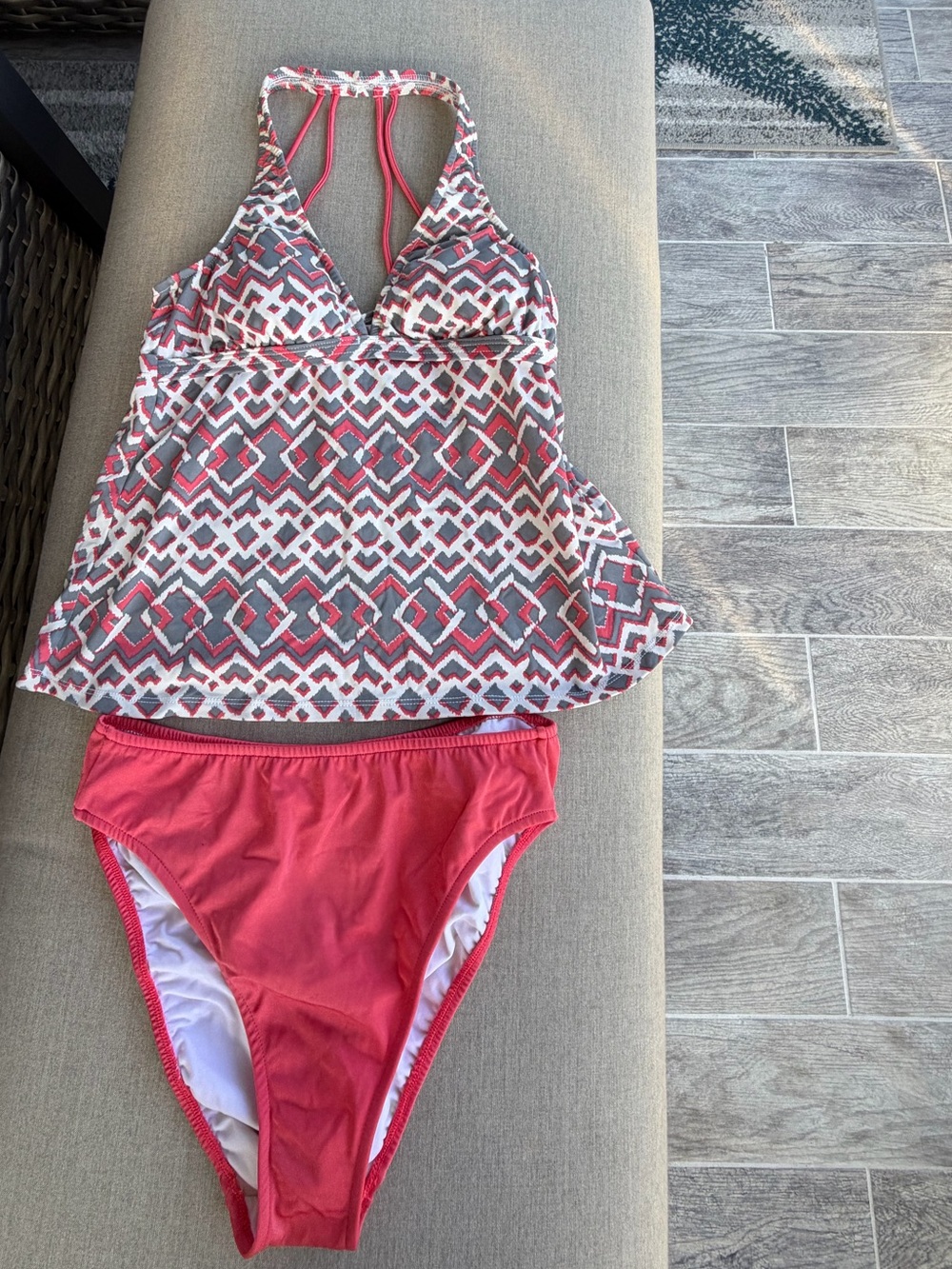 VENUS Coral Pink Geometric Tankini Two-Piece Swim Set